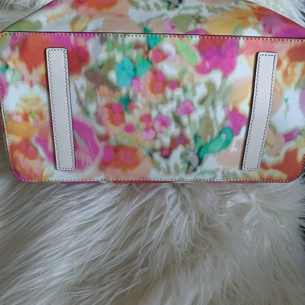 “Sold” Kate Spade Floral Tote Bag - Picture 4 of 8